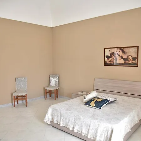 Dafne E Apollo Tatil Evi